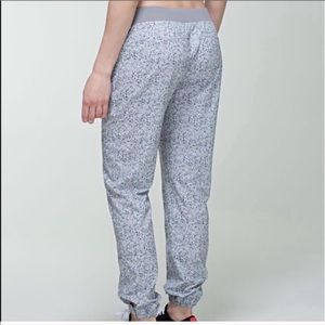 Lululemon jogger pants